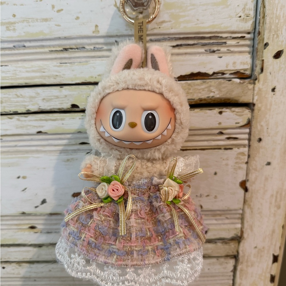 Labubu dress outfit clothes gorgeous